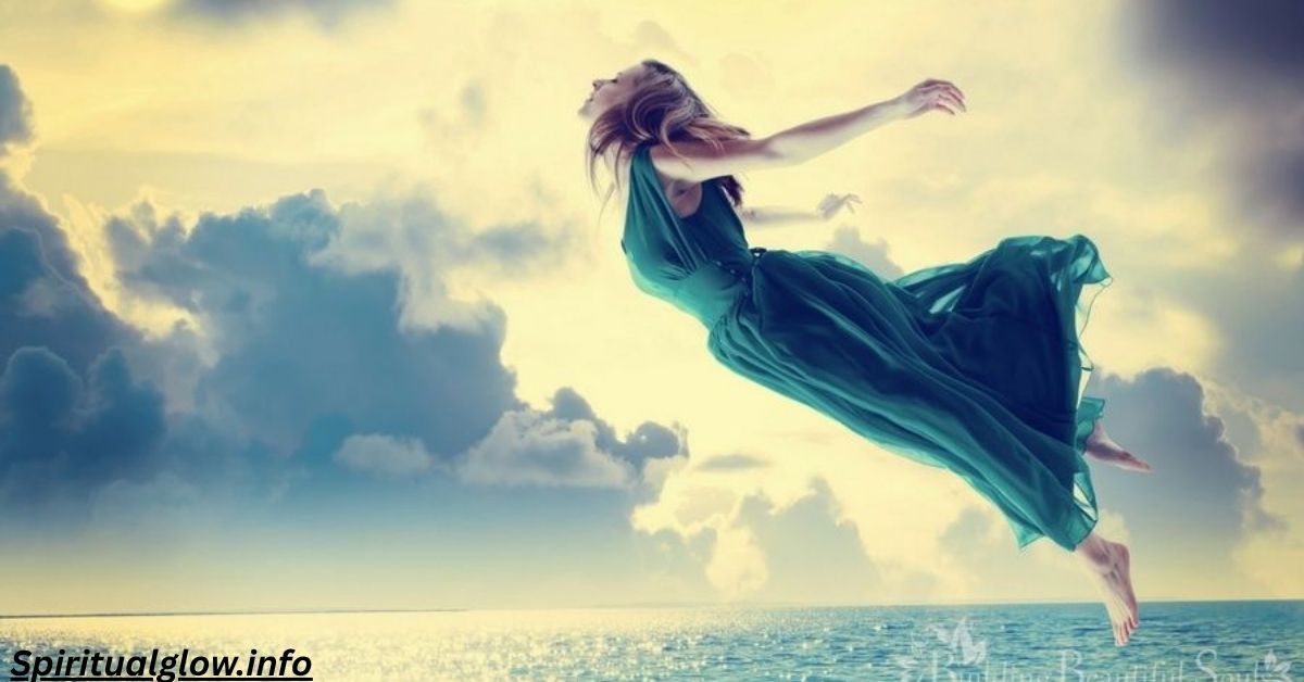 flying-in-dreams-meaning-symbolism-message